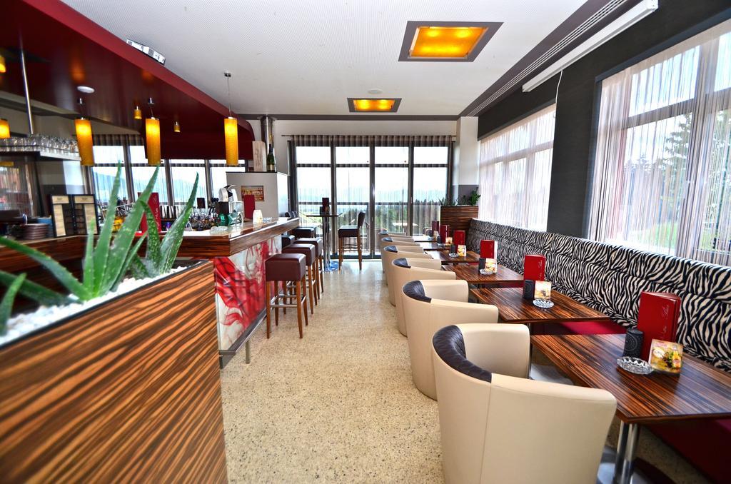 G.H. Knoll "Proellhofer" Cafe Bar Hills Hotel Fladnitz an der Teichalm Eksteriør billede